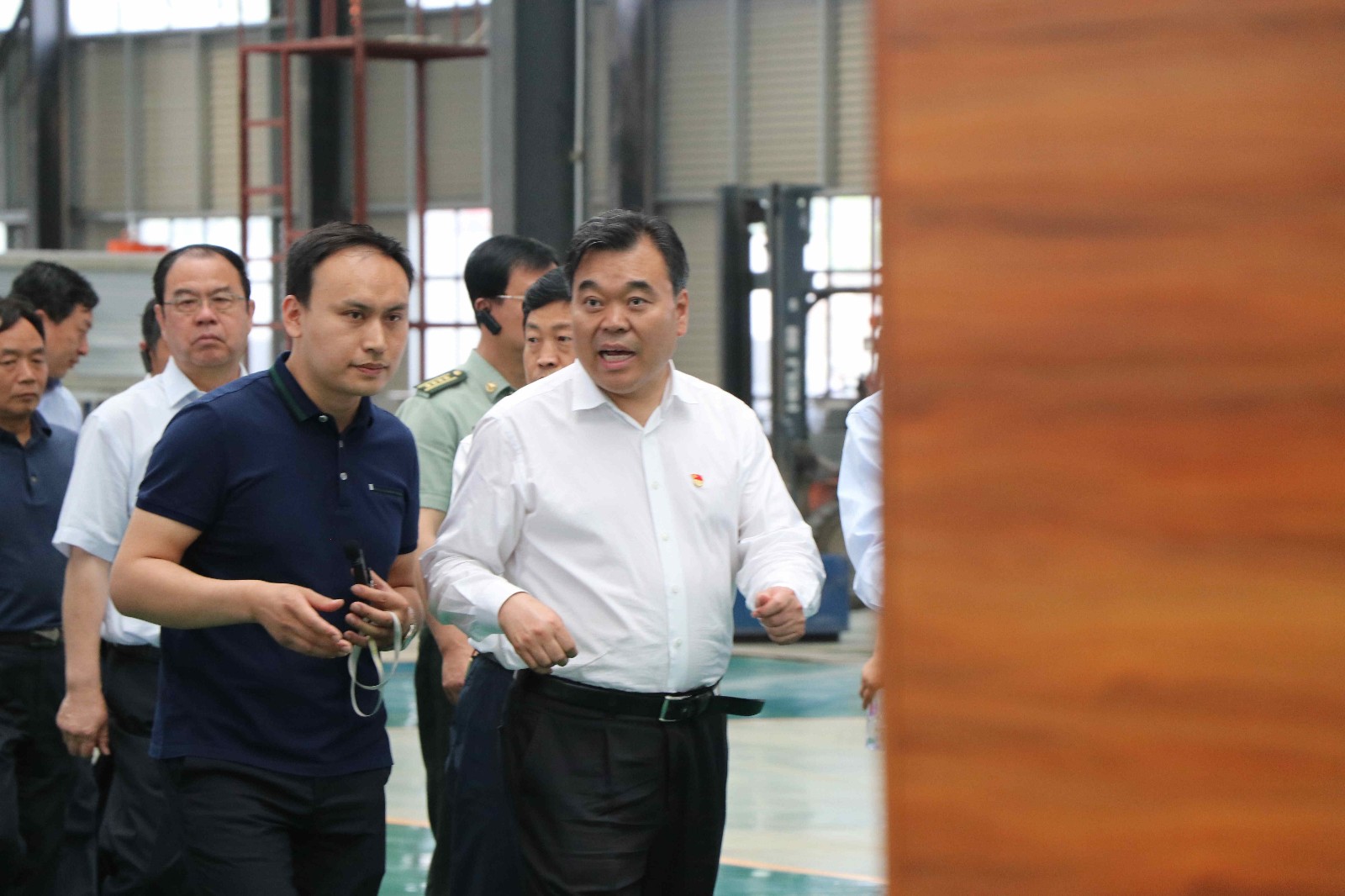 周口市市委书记刘继标莅临我公司观摩指导工作